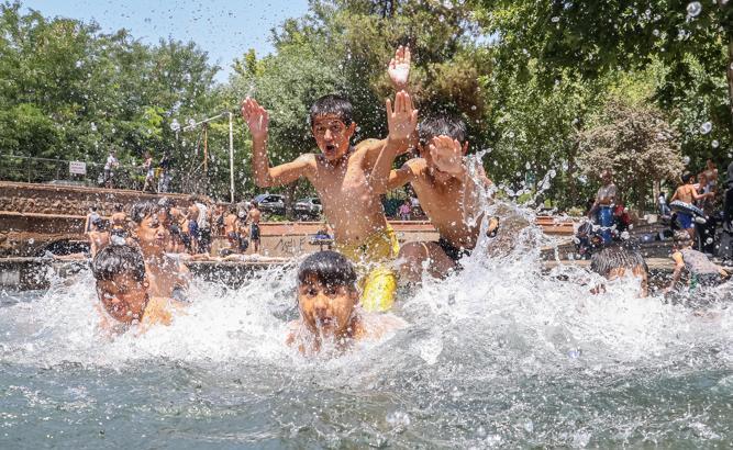 Diyarbakır'da termometreler 46 dereceyi gösterdi