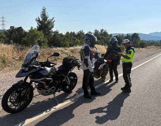 Antalya'da motosiklet sürücülerine 'şok' denetim