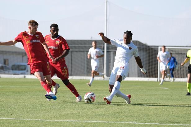 Hatayspor hazırlık maçında Kayserispor’a 3-1 mağlup oldu