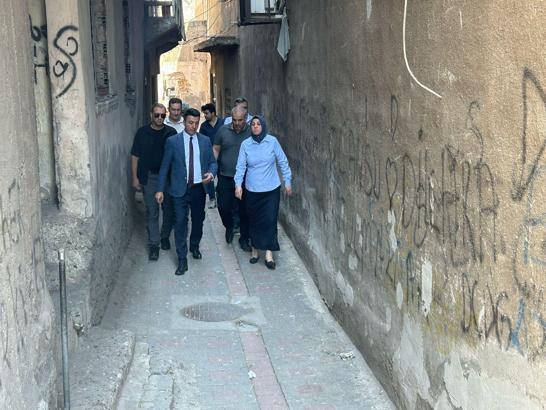 Bağlar Kaymakamı Özdemir’den Muradiye Mahallesi’ne ziyaret