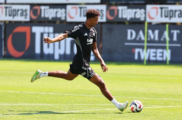 Beşiktaş, Shakhtar maçı hazırlıklarını sürdürüyor