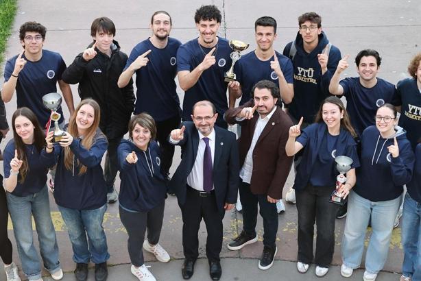 YTÜ'den YKS birincilerine aylık 50 bin TL burs ve girişimcilik desteği