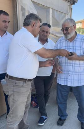 Özel halk otobüsü şoförü, araçta düşürülen cüzdanı sahibine ulaştırdı