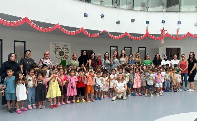 Öğrencilere geri dönüşüm eğitimi