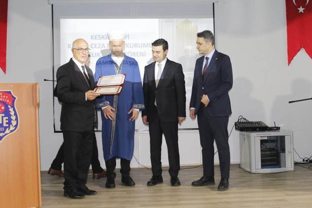 Kırıkkale'de hükümlü, 12 ayda Kur'an-ı Kerim'i ezberleyerek 'hafız' oldu