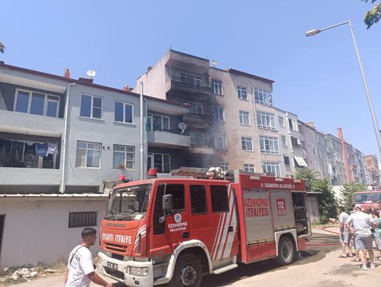 Edirne’de nalbur dükkanının deposunda yangın