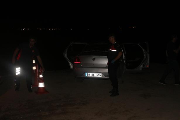 Kayıp olarak aranan 2 kuzenin bulunduğu otomobil Kelkit Çayı kenarında bulundu