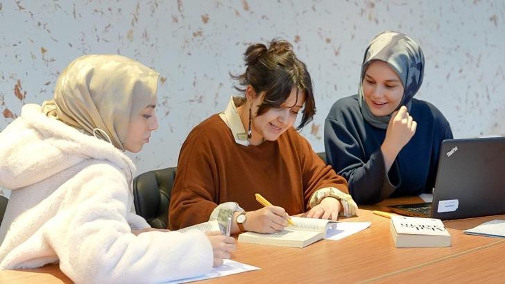 TÜRGEV’den 114 öğrenci YKS'de başarı elde etti