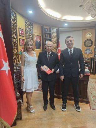 Devlet Bahçeli'nin birleştirici hilal modeli kitaplaştı