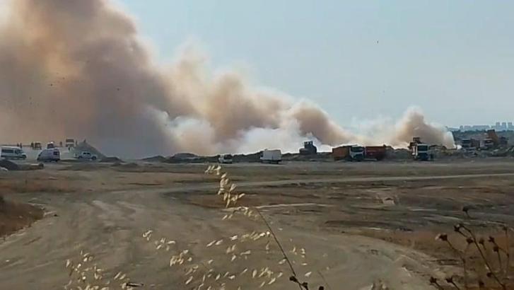 İstanbul- Silivri'de çöp döküm sahasında yangın -1