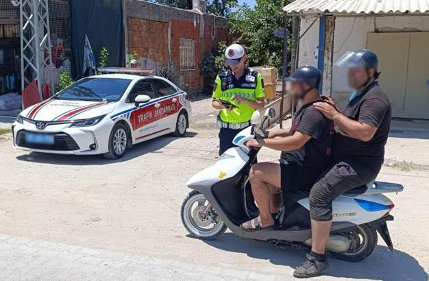 Antalya'da motosiklet sürücülerine 'şok' denetim