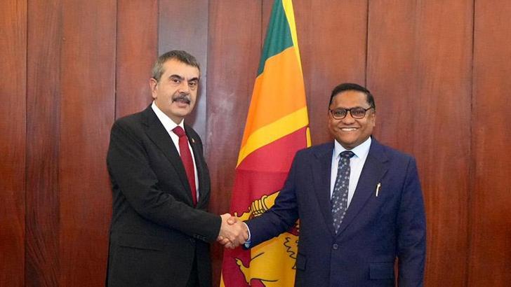 Bakan Tekin, Sri Lanka Dışişleri, Dış İstihdam ve Turizm Bakanı Herath ile görüştü