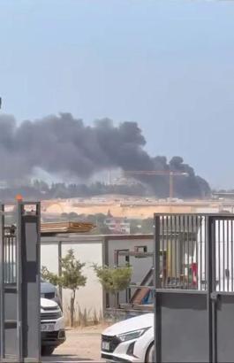 Çıkan yangında yediemin deposu kullanılamaz hale geldi