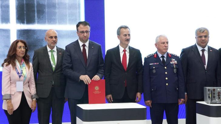 İstanbul- ASELSAN, IDEF 2025'te T-Link ve ASELFLIR-600'ü tanıttı
