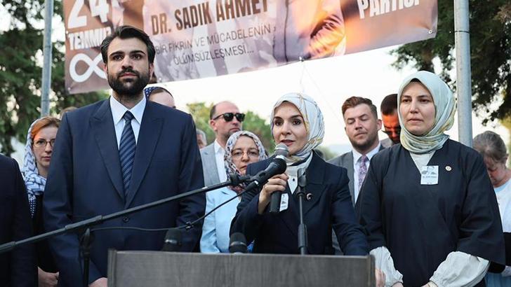 Bakan Göktaş, Gümülcine'de Doktor Sadık Ahmet için düzenlenen anma törenine katıldı