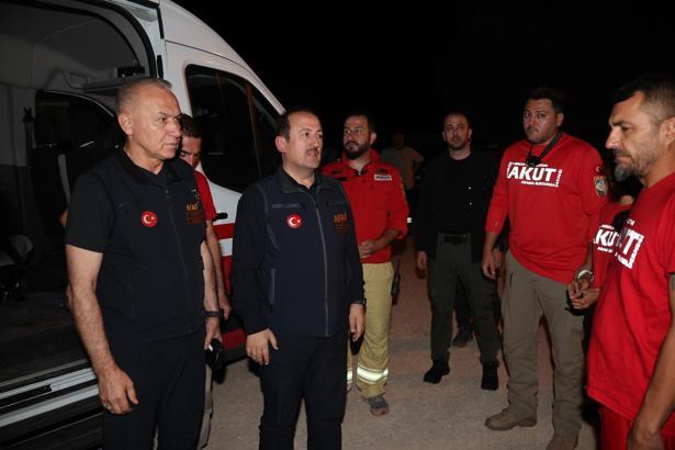AFAD, yangın bölgelerindeki son durumu paylaştı