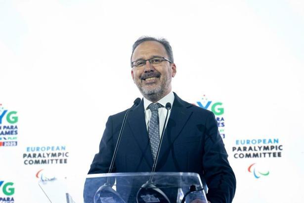 Kasapoğlu: Engelleri birlikte, azimle ve sporun gücüyle aşacağız