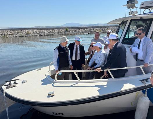Eğirdir Gölü'nde inceleme
