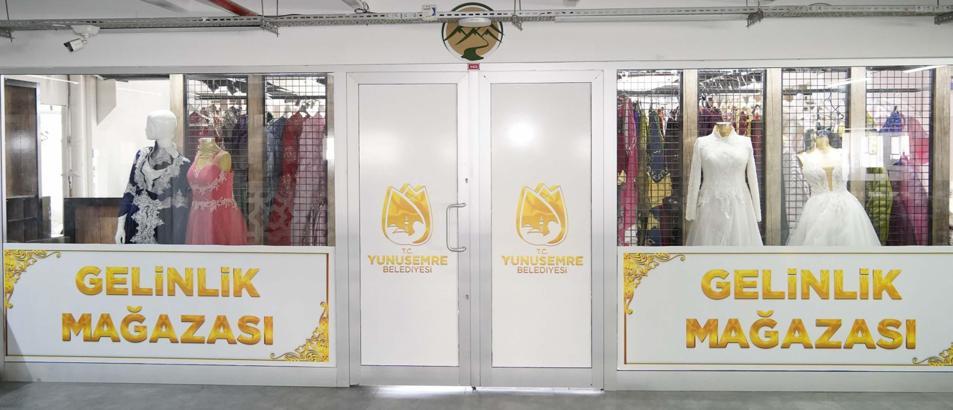 Yunusemre Belediyesi'nin gelinlik kiralama hizmeti sürüyor