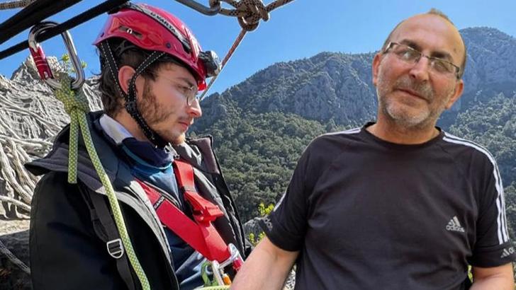 Şehit AKUT gönüllüsü Enes'in babası: Hayat kurtarabilmek için kendi hayatlarından vazgeçtiler