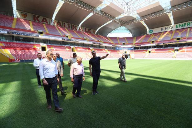 Kayserispor'un iç saha maçlarını oynadığı stadyum yeni sezona hazır