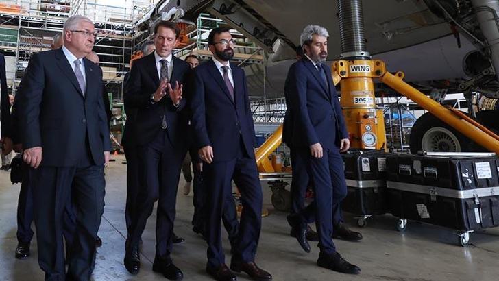 Bakan Güler, Atatürk Havalimanı'nda THY'yi ziyaret etti