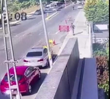 İstanbul - 'Polisim' diyerek 5 milyon liralık ziynet eşyası çalan şüphelilere operasyonda yeni detaylar