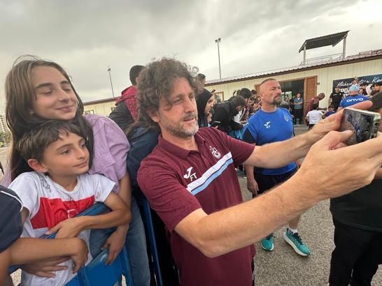 Trabzonspor’un Erzurum kampındaki üçüncü taraftar buluşması da coşkulu geçti