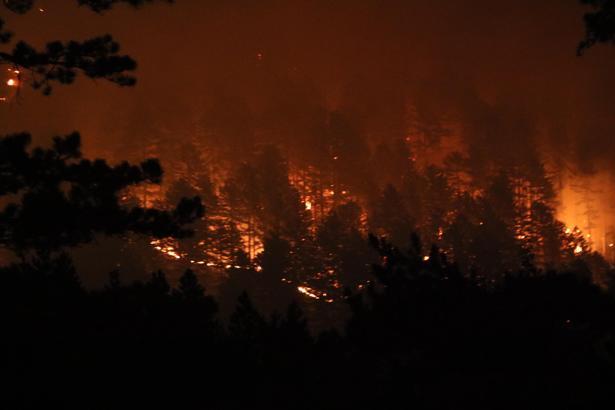Antalya'da rekor sıcaklıkta 'orman yangını fırtınası' (2)