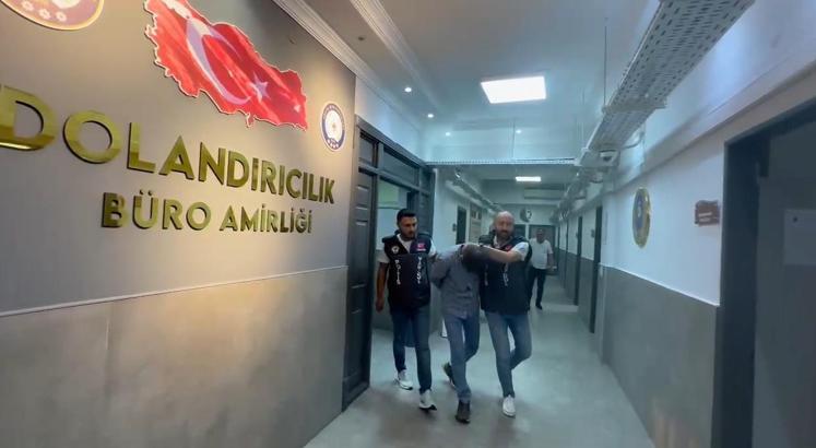 Anıtkabir'i ziyaret eden aileyi, otomobillerini bozup, tamir ederek dolandırdılar (2)