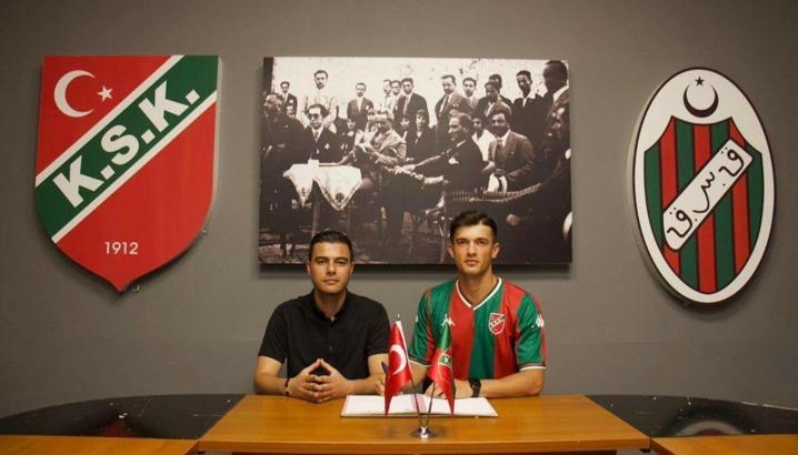 Karşıyaka Bayram Kılıç'la imzaladı