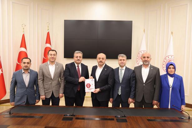 Eğitim Bir-Sen, 8’inci dönem toplu sözleşme tekliflerini açıkladı