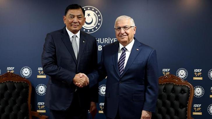 Bakan Güler, Endonezya Savunma Bakanı Sjamsoeddin ile bir araya geldi