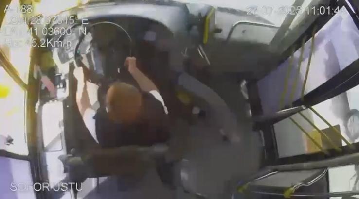 İstanbul - Beyoğlu'nda 1 kişinin öldüğü İETT otobüsü kazasının araç içi görüntüleri ortaya çıktı