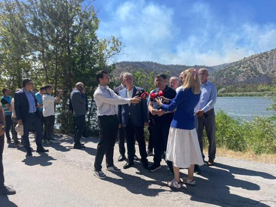 Ankara'da Eymir Gölü çevresindeki ormanda yangın (3)