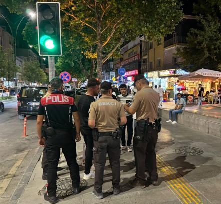Kırşehir’de polis ekiplerinden kent genelinde huzur uygulaması