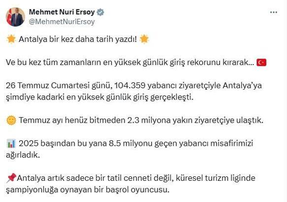 Bakan Ersoy: Antalya'da günlük 104 bin yabancı ziyaretçiyle rekor kırıldı