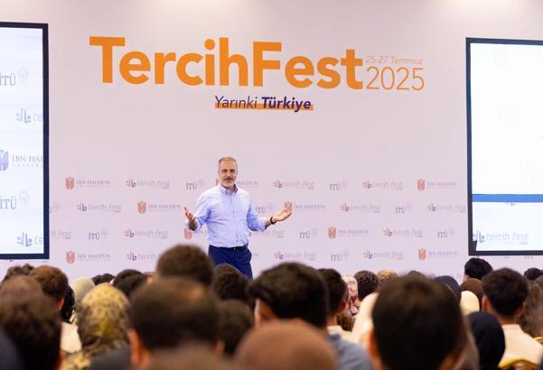 İstanbul- Bakan Fidan, TercihFest'te gençlerle bir araya geldi