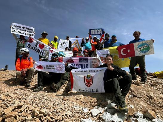 Cilo Reşko Dağı'na 20 saatte zirve tırmanışı