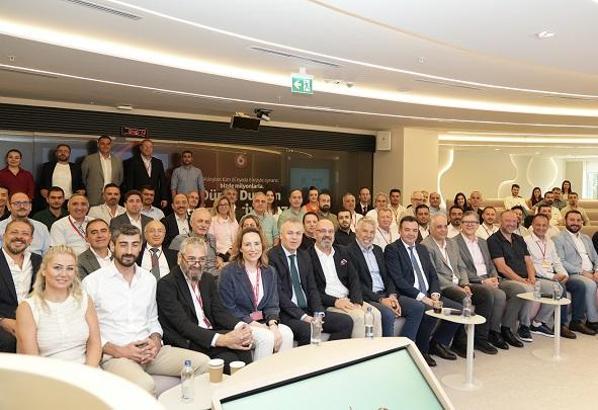 Vodafone’un ev sahipliğindeki çalıştayda yerli kapasite konuşuldu