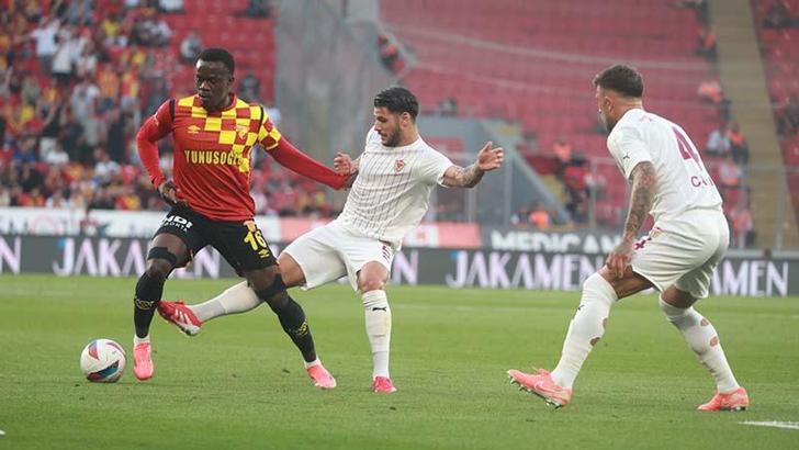 Göztepe'de Dennis'e teklif yağıyor