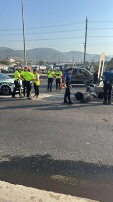 Bariyerlere çarpan motosikletin sürücüsü öldü