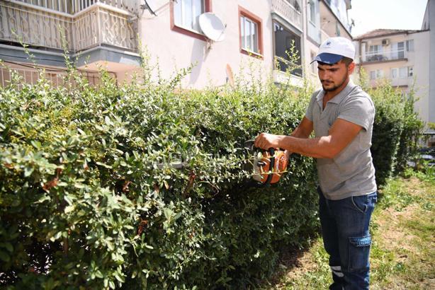 Yunusemre'de bakım ve onarım çalışmaları sürüyor