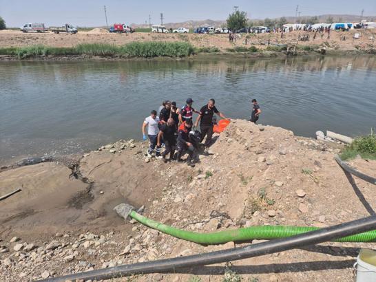 Serinlemek için girdiği Kızılırmak'ta boğuldu (2)