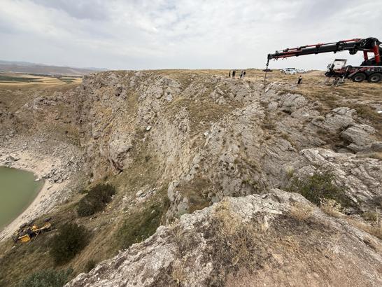 Greyderin uçuruma sürüklediği otomobilde ölen Gülsüm, köye tatile gelmiş