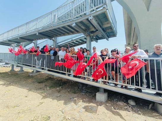 Öğrencilerin güvenliği için üst geçit yapıldı