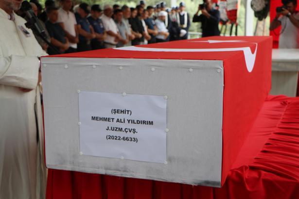 Şehit uzman çavuş son yolculuğuna uğurlandı