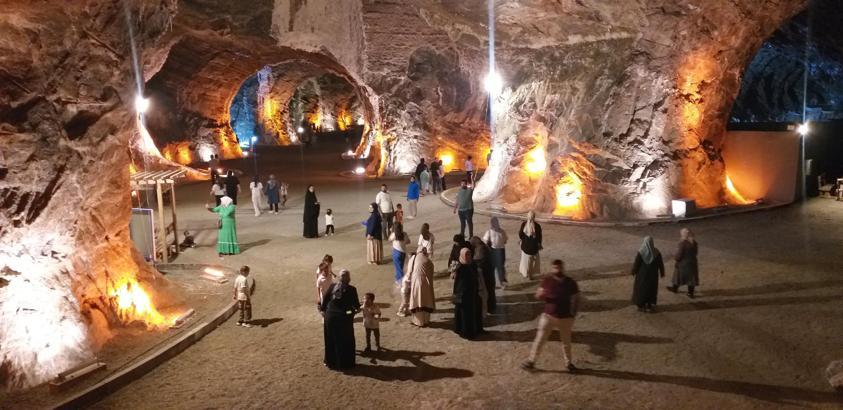 Iğdır'daki tuz mağarası, ziyaretçilerin gözdesi oldu