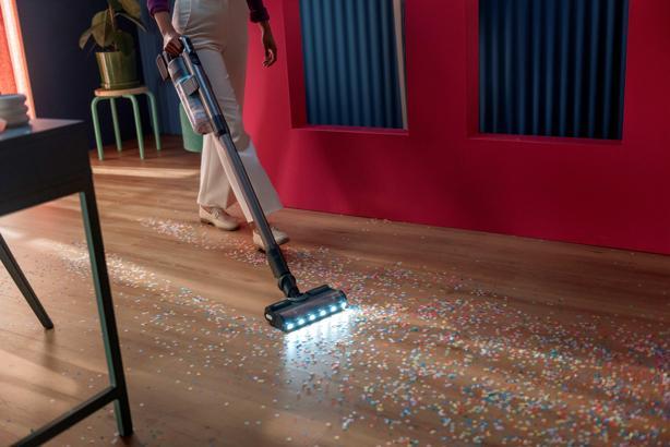 Versuni, Türkiye'deki Philips markalı dik süpürgelerde garanti süresini 5 yıla çıkardı