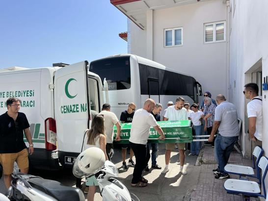 Yüzerken havuzda fenalaştı, hastanede kurtarılamadı